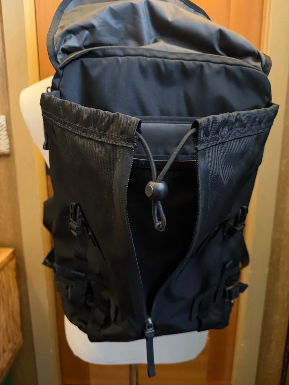Victorinox Altmont 3.0 Flip Over Drawstring Laptop Backpack Black